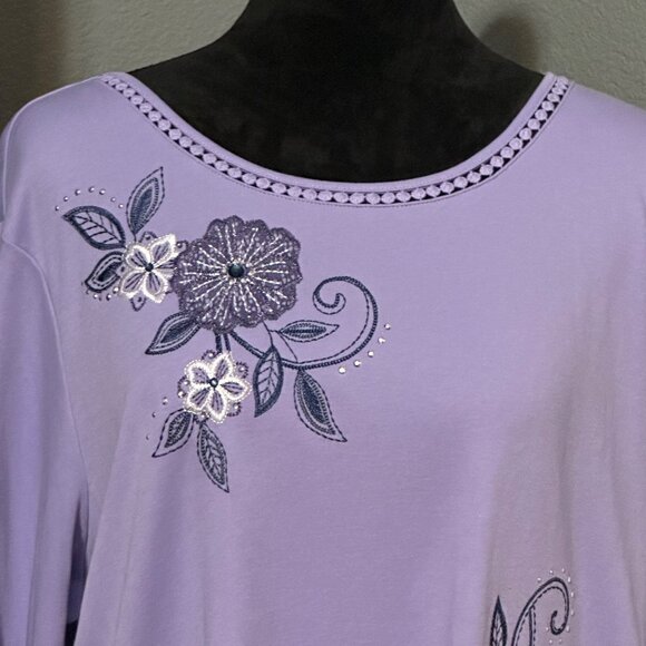 Alfred Dunner Blouse XL Embroidered Floral Top Wisteria Lane Purple NWT Classic - Picture 2 of 9